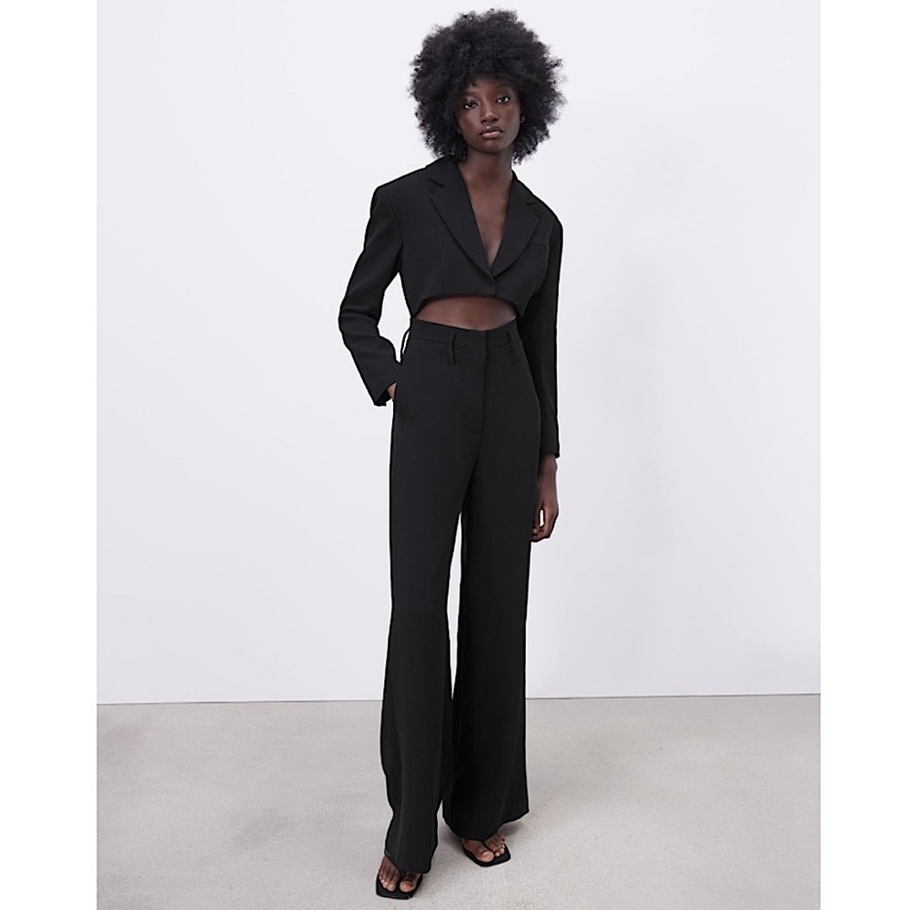 🆕 ZARA Limited Edition Cutout Collared Jumpsuit in Black SZ M